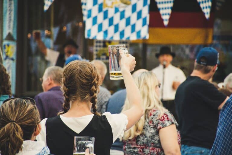 Gerichtsurteil für die Wiesn: Nur direkte Tisch-Reservierungen sind gültig