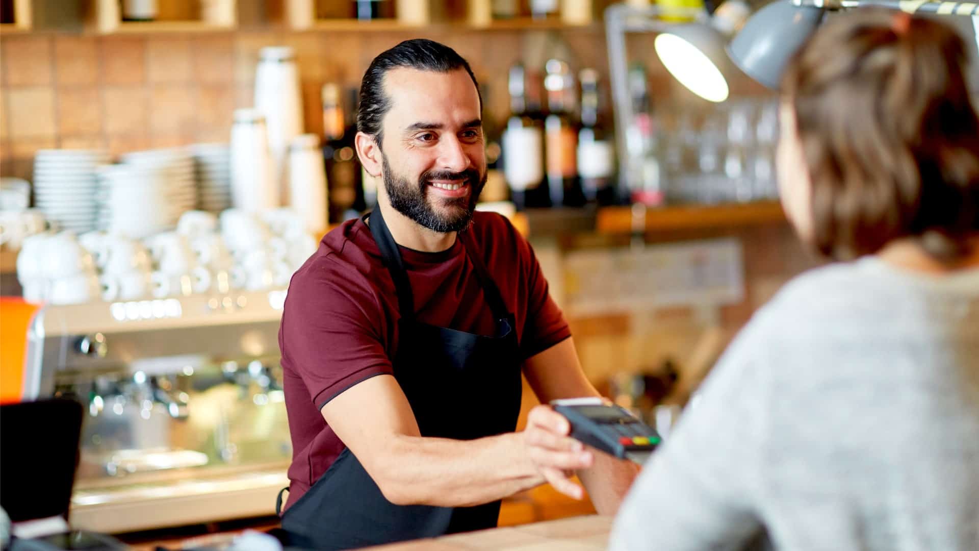 Bargeldloses-Zahlen-in-der-Gastronomie